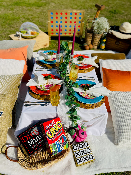 Luxury Picnic Collection Up to Eight Guest